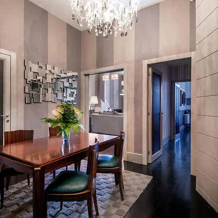 The At The Spanish Steps Luxury Collection - Ambassador شقة