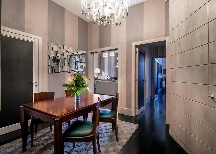 The At The Spanish Steps Luxury Collection - Ambassador شقة